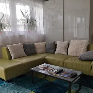 1,5 Szobás Terasszal,közel A Széchenyi Fürdőhöz Apartamento